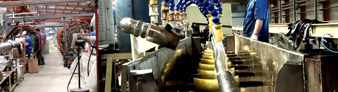 večný proces výroby hydraulických hadíc v továrni
